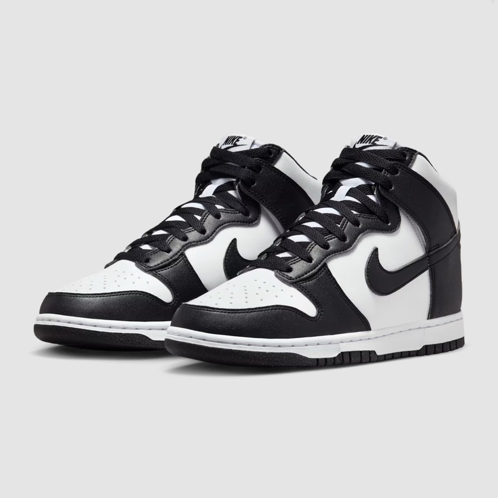 New Nike Panda Dunk High Women’s 7.5